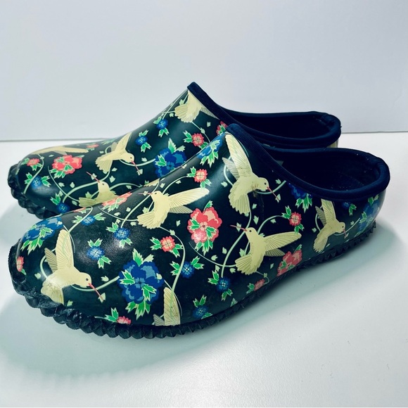 Western Chief Flowers Hummingbirds Garden Classic Rain Slip On Clog - Picture 1 of 5